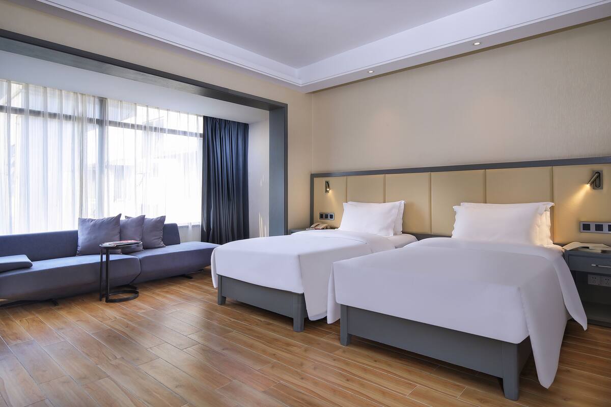 Classic Twin Room | Living area