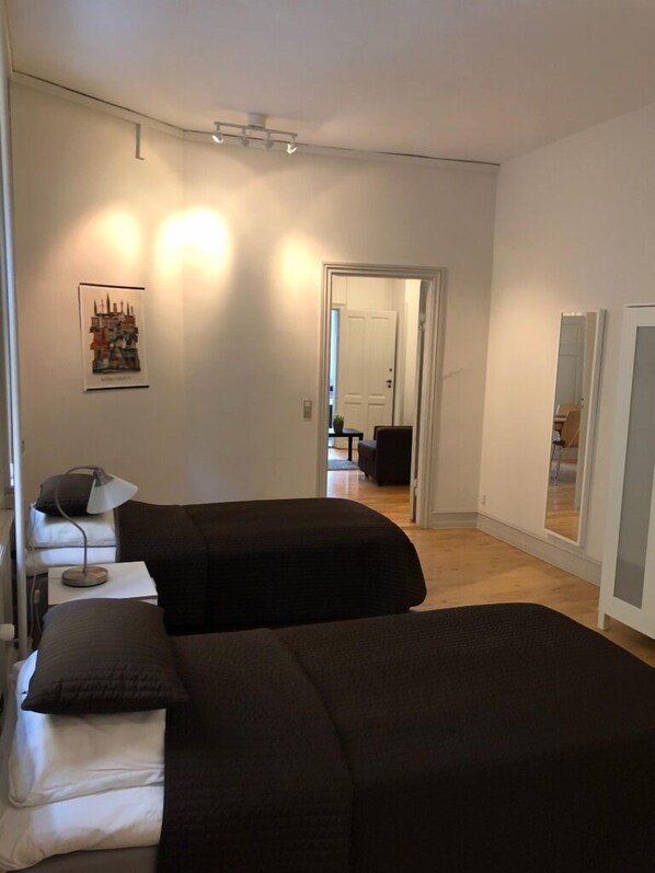 Lägenhet - 3 sovrum | Skrivbord, strykjärn/strykbräda, gratis wi-fi och sängkläder