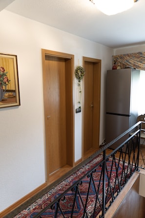 Standard Single Room, Private Bathroom (Badezimmer auf Flur) | Miscellaneous