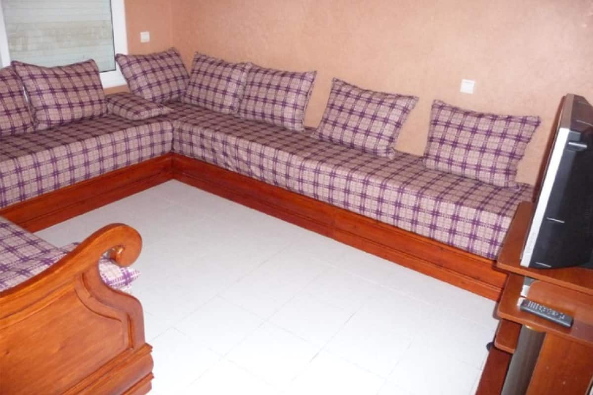 Apartment, 2 Bedrooms (N°4) | Living area