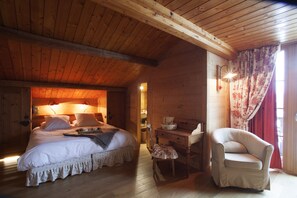 Dobbeltrom (La chambre de Jeanne) | 1 soverom, sengetøy av topp kvalitet, dundyner og individuelt dekorert