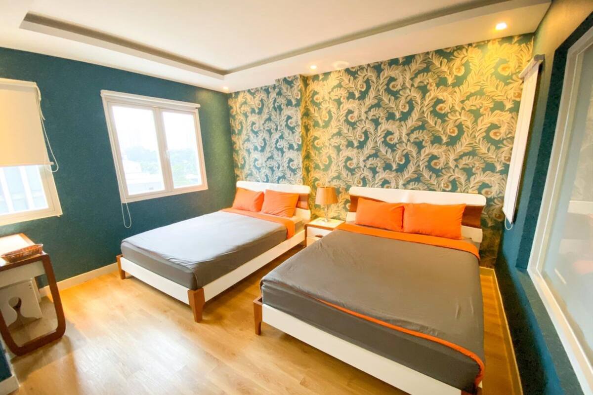 Superior Family Room | Minibar, desk, soundproofing, iron/ironing board
