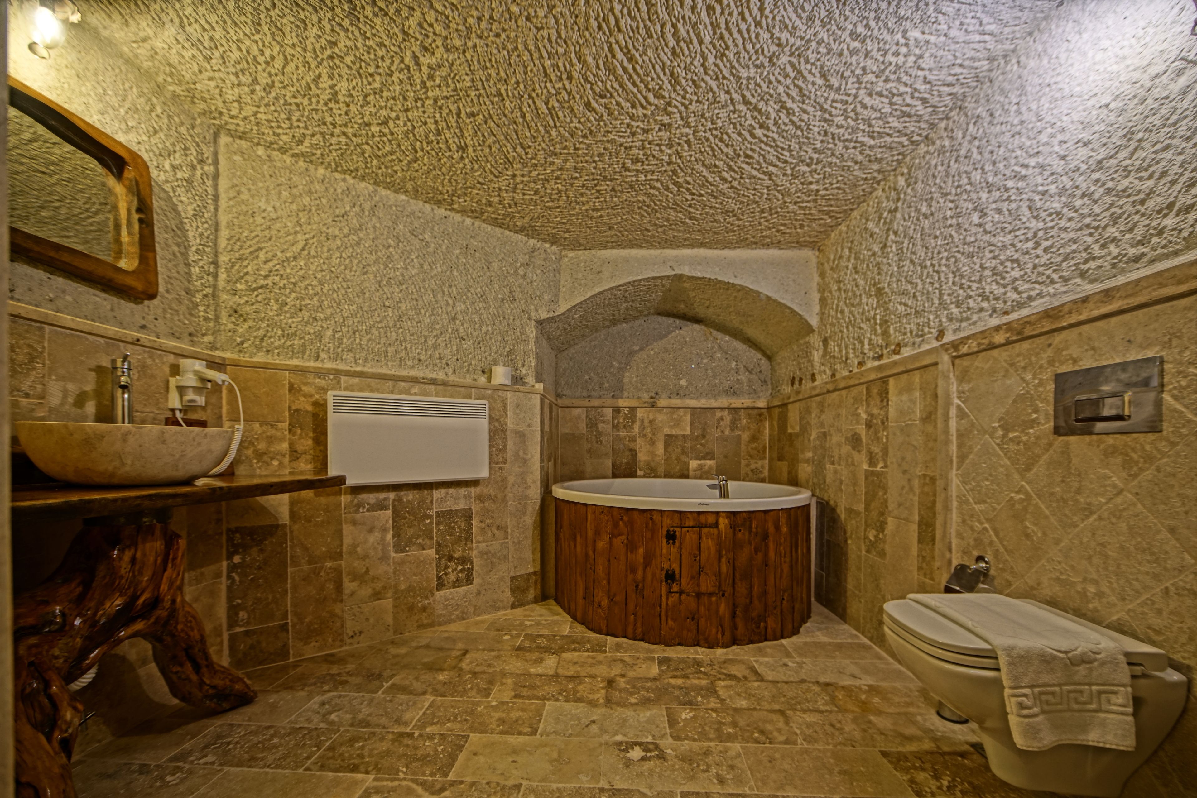 Photo - Apex Cave Hotel