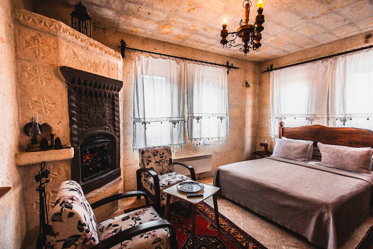 Deluxe Stone Room | Premium bedding, blackout drapes, soundproofing