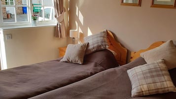 Twin Room, 2 Single Beds, Non Smoking