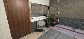 Comfort Double Room, Private Bathroom | Egyptian cotton sheets, premium bedding, down duvets - Villa Nancy (Cimitile)