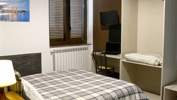 Comfort Double Room, Private Bathroom | Egyptian cotton sheets, premium bedding, down comforters