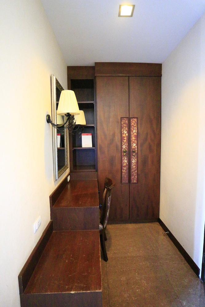 At Home At Chiang Mai by null