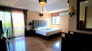 Superior Double Room | Minibar, desk, free WiFi