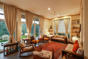 Luxury Villa | Garden view