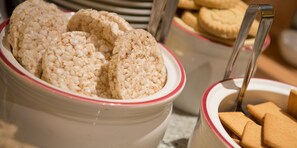 Makanan dan minuman