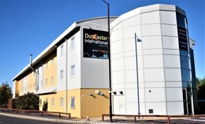 Front of property - Doncaster International Hotel (Doncaster)