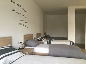 Basic Quadruple Room, Multiple Beds, Non Smoking