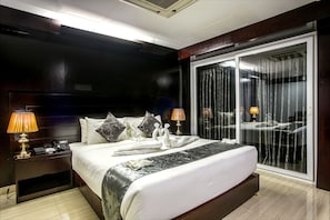 Deluxe Double or Twin Room, 2 Bedrooms | Minibar, in-room safe, desk, laptop workspace - Momo Inn (Bogra)