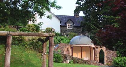Bryn Melyn Farm Cottages- 5 Luxury Cottages In A Stunning Setting with Wood Fired Hot Tub