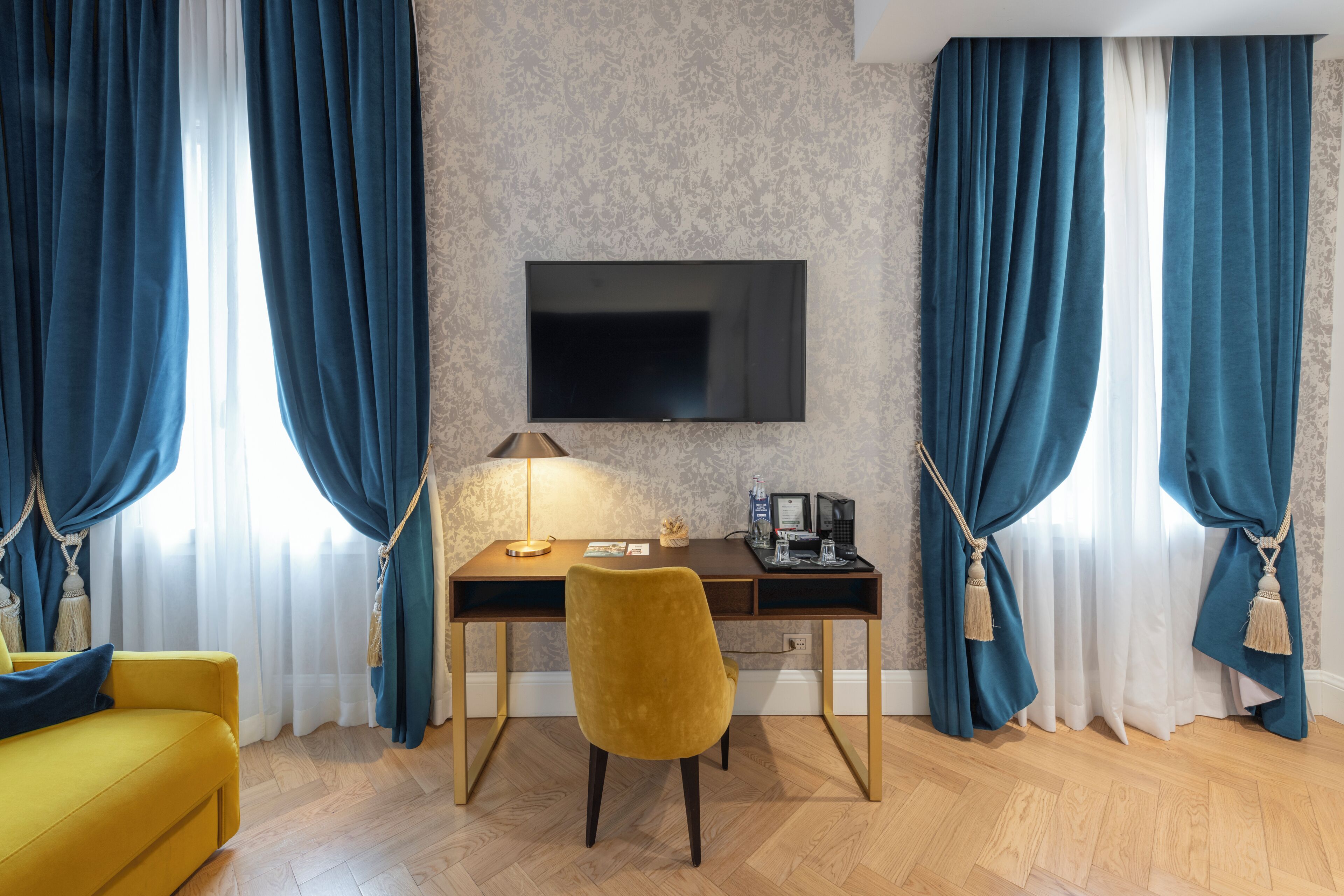 deluxe room | 1 bedroom, premium bedding, down duvets, memory-foam beds