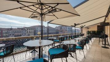 Teras rooftop