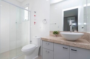 Apartment (101) | Bathroom sink