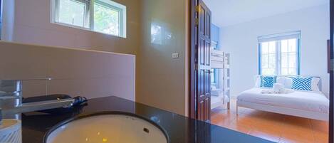 2 Bedrooms Villa | 2 bedrooms, desk, free WiFi, bed sheets