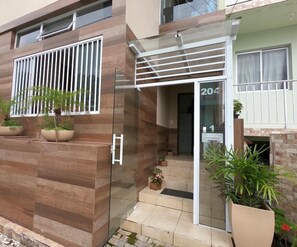 Fachada de la propiedad