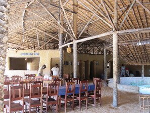 Breakfast, lunch, dinner served; local and international cuisine