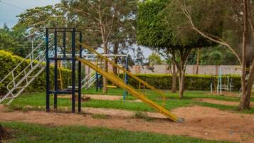 Children’s play area – outdoor