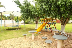 Children’s area - Pousada Vale da Montanha (Serra Negra)