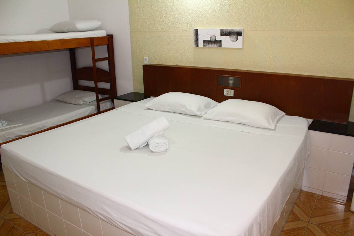 Quarto Família Standard | มินิบาร์, Wi-Fi ฟรี, ผ้าปูที่นอน
