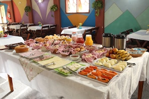 Free daily buffet breakfast