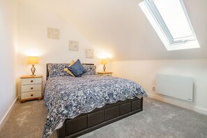 Cottage | 1 bedroom, individually decorated, individually furnished, free WiFi