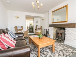 Cottage | Living area - The Watch Below (Fowey)