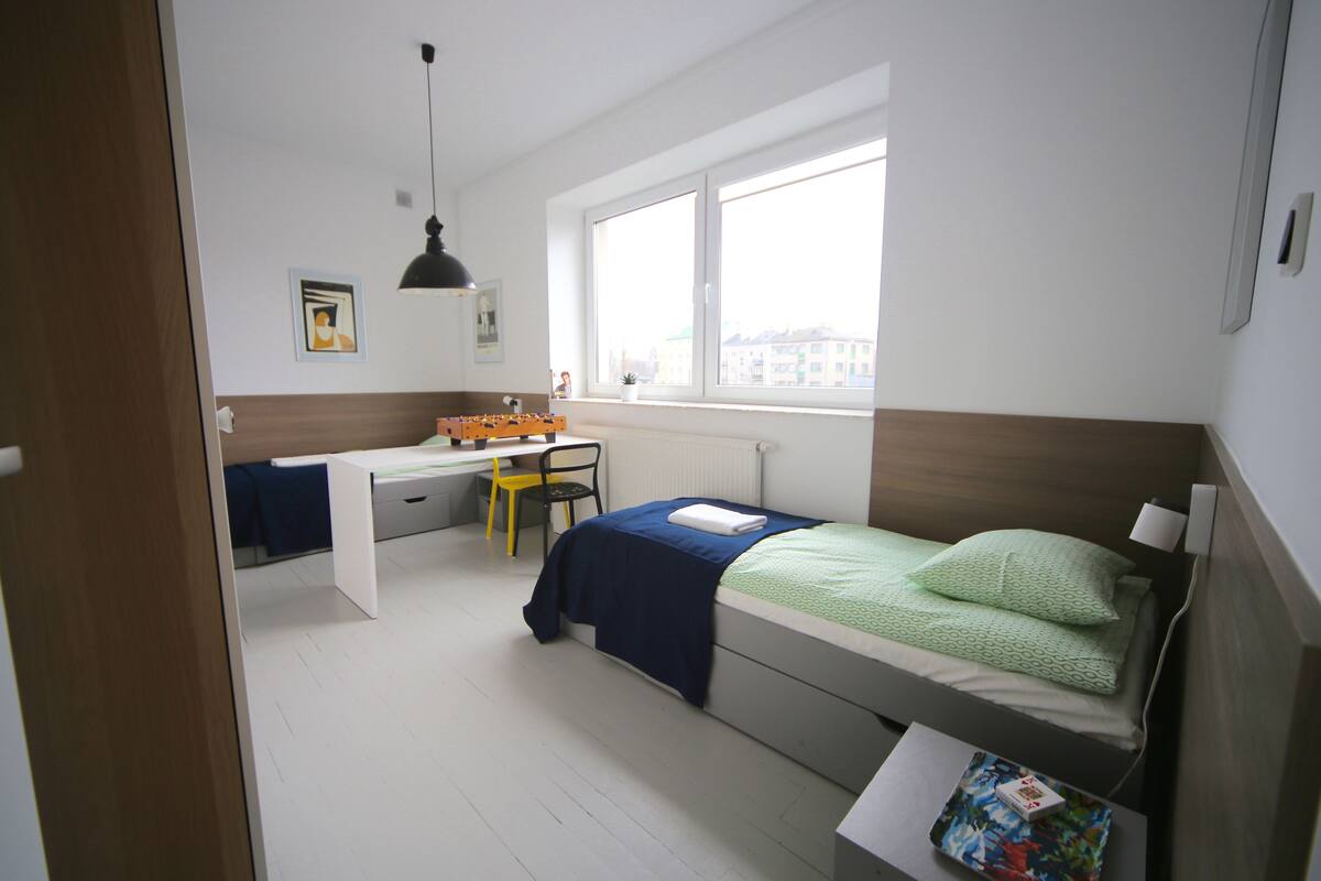 Twin Room, Balcony (Ryski) | Desk, iron/ironing board, free WiFi, bed sheets