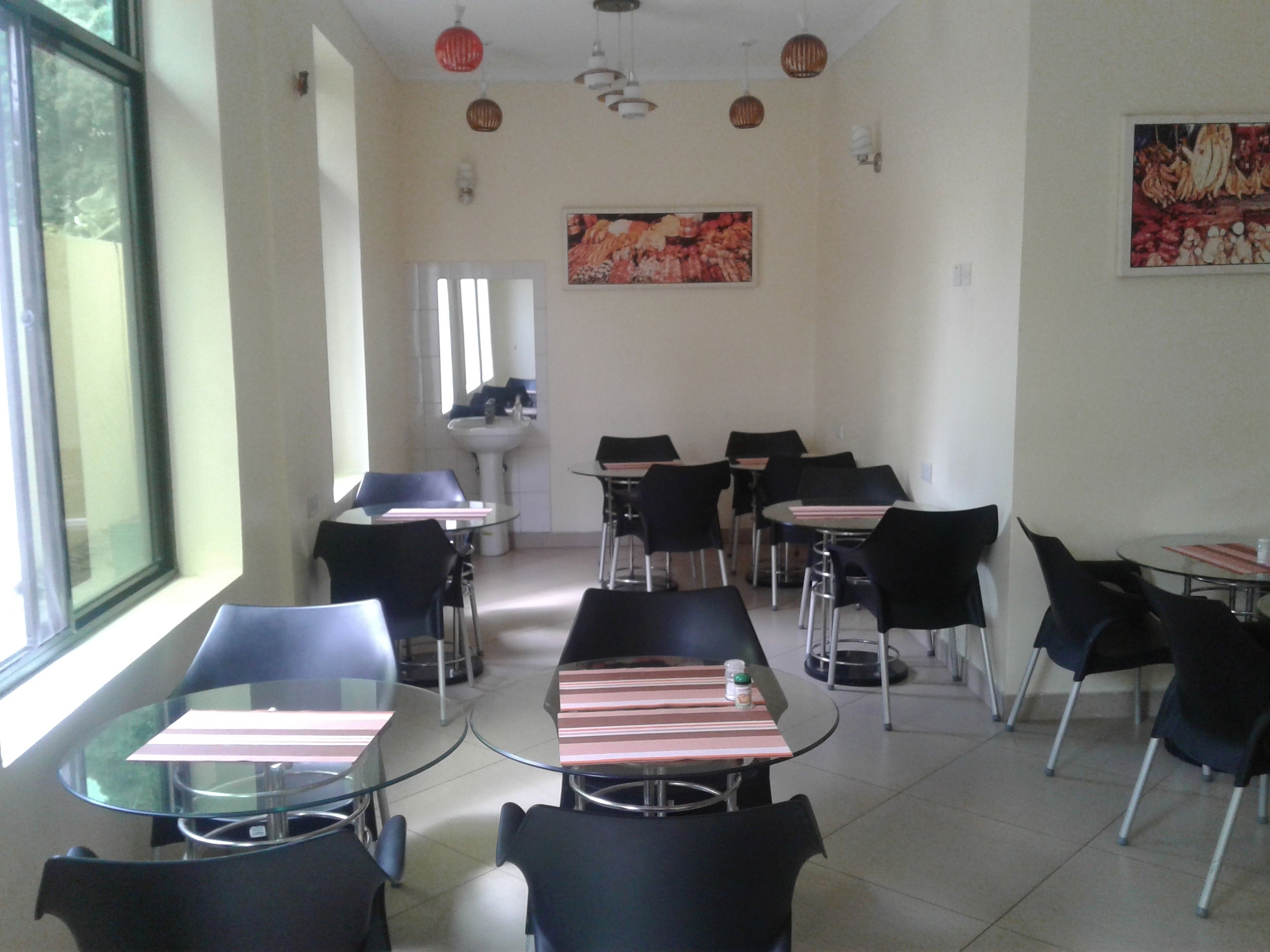 매일 뷔페 무료 아침 식사 포함