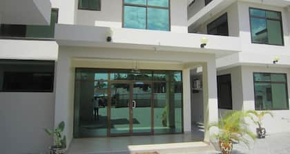 FQ Village Hotel