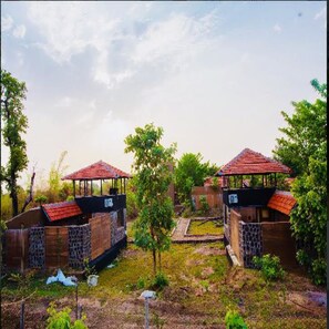 Exterior - Maati Jungle Lodge (Manpur)