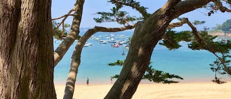 Chambre Supérieure Double ou avec lits jumeaux, vue partielle sur la mer (Poternes) | Vue de la chambre