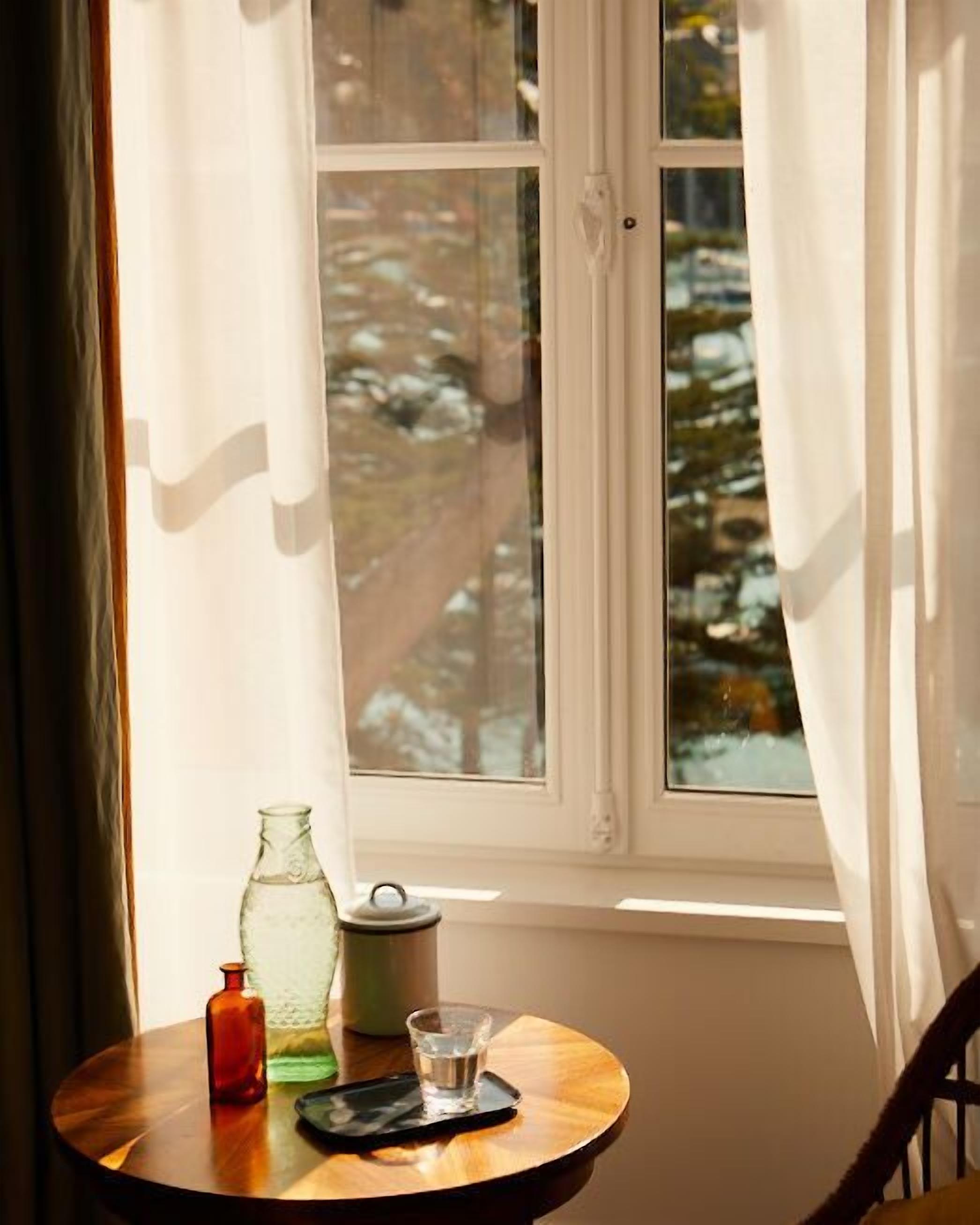 premium bedding, in-room safe, blackout curtains, soundproofing