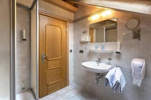 Appartement (Gletscherrose) | Salle de bain