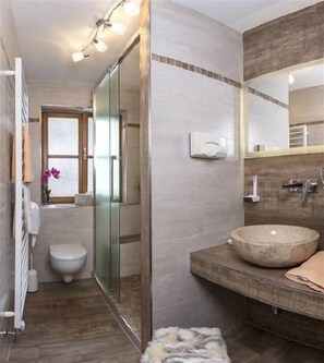 Bathroom - Ferienhäuser Werdenfels (Mittenwald)