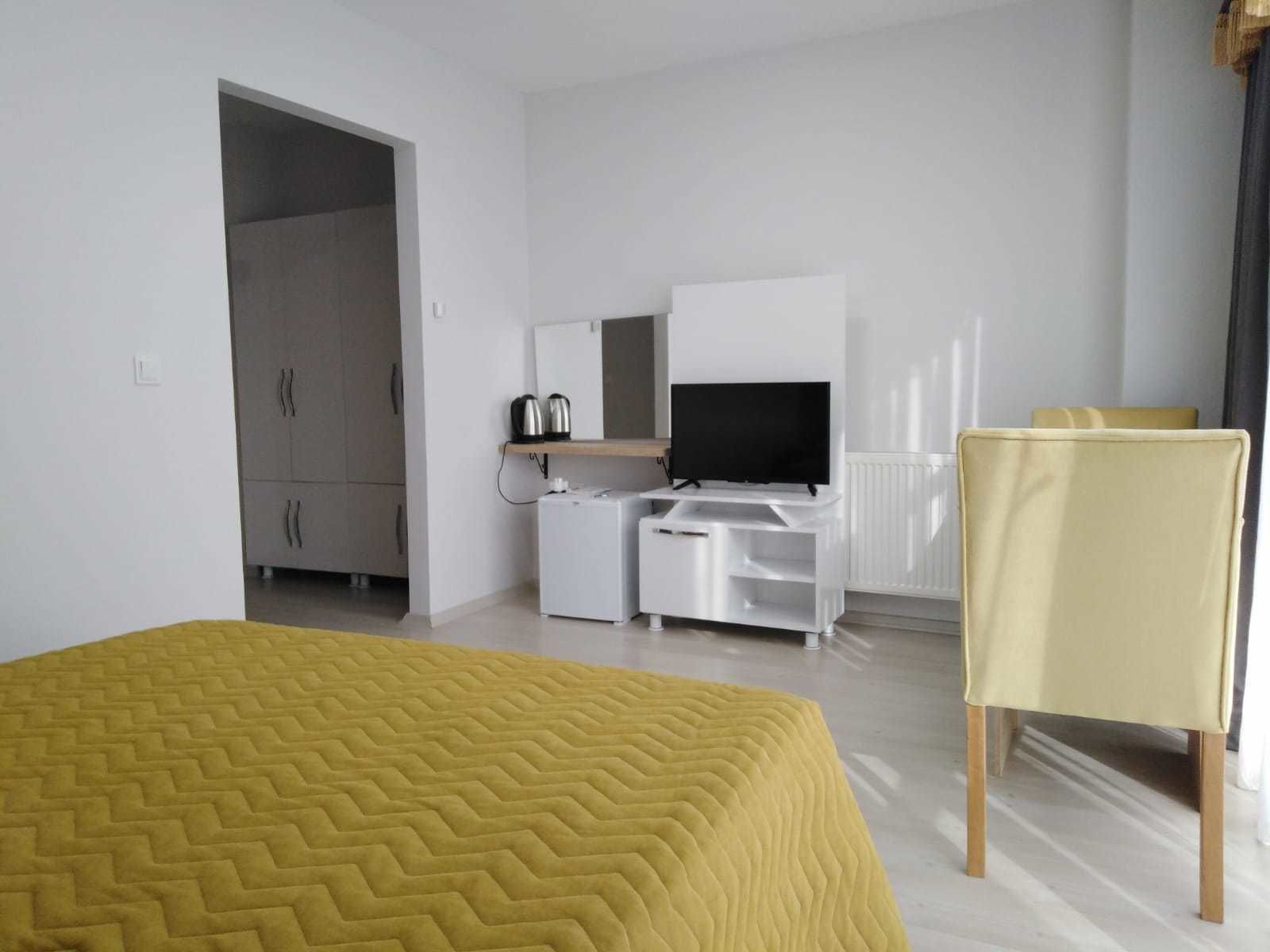 Suite, Non Smoking | 1 bedroom, Egyptian cotton sheets, premium bedding, free minibar items