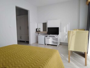 Suite, Non Smoking | 1 bedroom, Egyptian cotton sheets, premium bedding, free minibar items - Palu Kale Otel (Palu)
