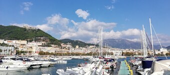 Amber Sun - Boat & Breakfast