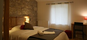 Doppelzimmer (4) | Bügeleisen/Bügelbrett, kostenloses WLAN, Bettwäsche