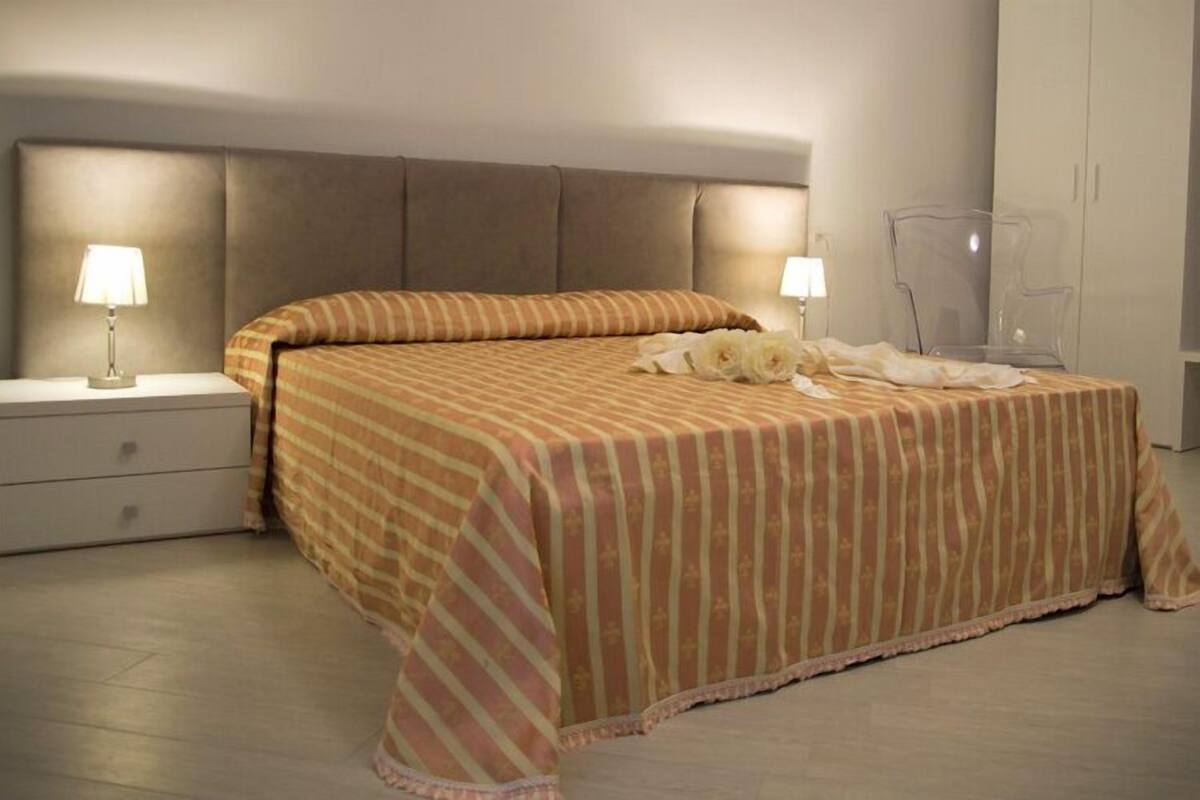 Habitación doble (Pietre) | Minibar, caja de seguridad en la habitación, wifi gratis y ropa de cama