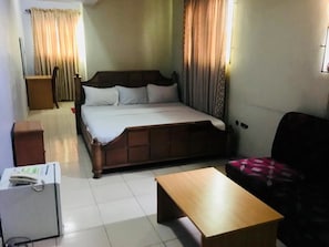 Minibar, desk, free WiFi, bed sheets