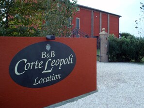 Property entrance - B&B Corte Leopoli (Curtatone)
