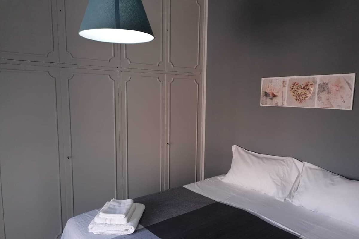 Comfort Double Room | Memory foam beds, minibar, in-room safe, desk
