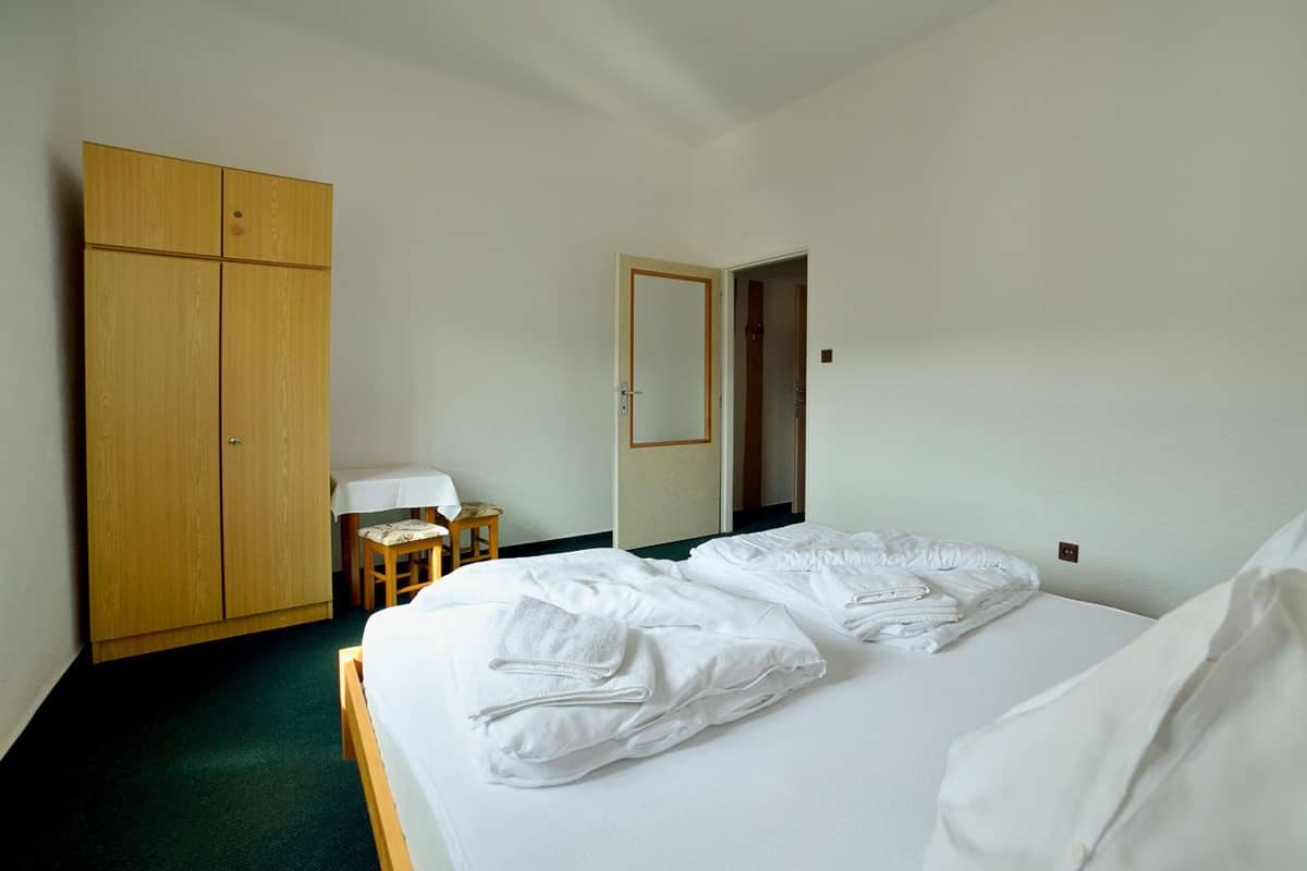 Classic Double Room | Desk, WiFi (free)