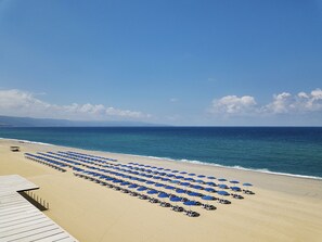 StrandtĂŒcher, Yoga, Strandbar