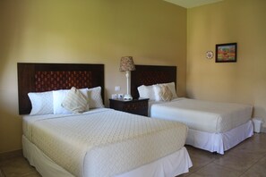 1 bedroom, desk, free WiFi, bed sheets